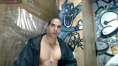 Snapshot of bbc_monster1 chatting on April 16, 8:53 pm Justin online show from April 16, 8:53 pm