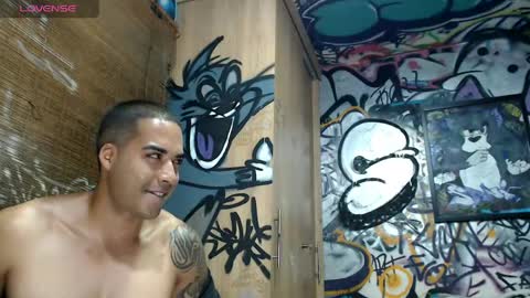 Snapshot of bbc_monster1 chatting on May 10, 11:21 pm Justin online show from May 10, 11:21 pm