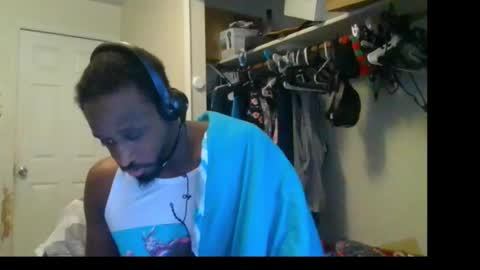 rocker n queen online show from January 7, 6:24 pm