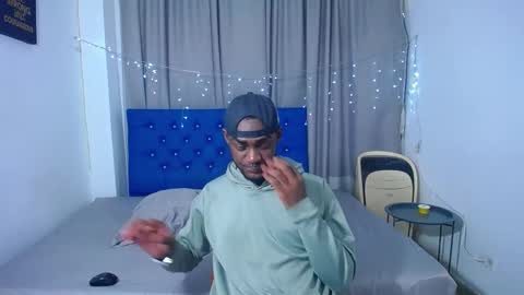 Snapshot of bbc_stallionn chatting on September 30, 3:22 am Andrew online show from September 30, 3:22 am