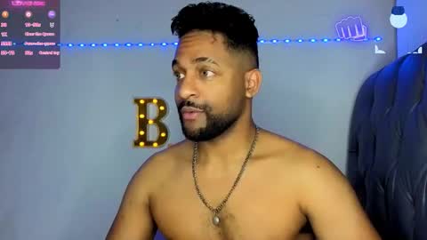 Snapshot of bbcblackhot33 chatting on February 28, 2:12 am john online show from February 28, 2:12 am