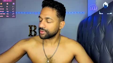 Snapshot of bbcblackhot33 chatting on March 23, 2:37 am john online show from March 23, 2:37 am