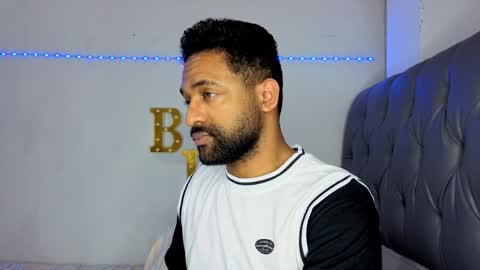 Snapshot of bbcblackhot33 chatting on March 30, 4:24 am john online show from March 30, 4:24 am