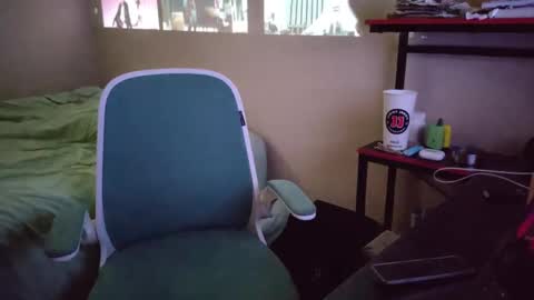 Snapshot of bboypimpn chatting on March 2, 10:27 pm BigBoy420 online show from March 2, 10:27 pm