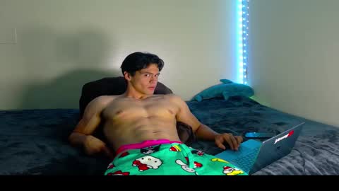 Snapshot of bbrn_88 chatting on November 12, 5:30 am unknown online show from November 12, 5:30 am