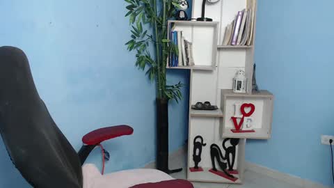 Charlote online show from January 21, 11:56 am