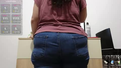 Emma online show from November 1, 6:32 pm