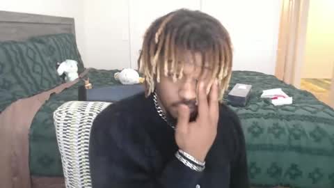 Snapshot of bby_julesss chatting on December 19, 7:54 pm bby_julesss online show from December 19, 7:54 pm