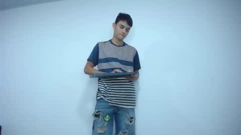 Snapshot of bby_liamm chatting on March 4, 11:00 pm bby liamm online show from March 4, 11:00 pm