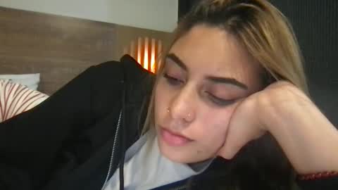 bbypiamia online show from March 29, 6:41 pm