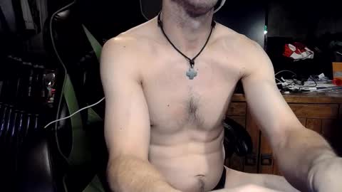 bchillin28 online show from February 23, 12:09 am