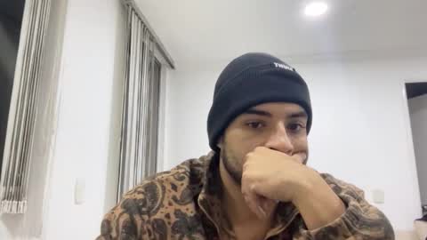 Snapshot of bdever7 chatting on March 9, 6:28 am bdever7 online show from March 9, 6:28 am