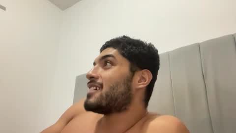 Snapshot of bdever7 chatting on March 17, 7:01 am bdever7 online show from March 17, 7:01 am