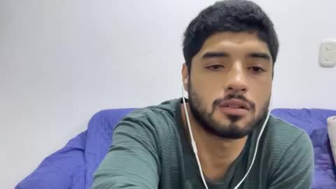 Snapshot of bdever7 chatting on March 19, 10:08 am bdever7 online show from March 19, 10:08 am