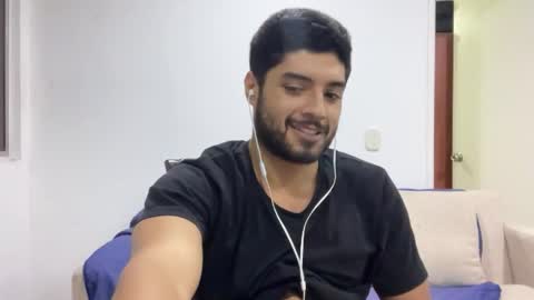 Snapshot of bdever7 chatting on March 21, 8:19 am bdever7 online show from March 21, 8:19 am