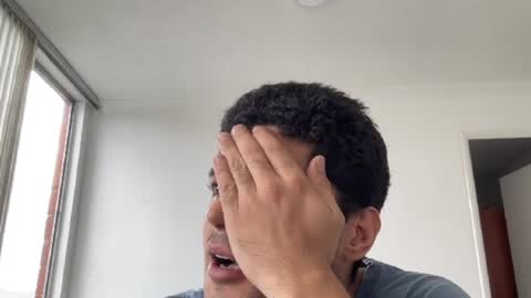 Snapshot of bdever7 chatting on March 29, 7:25 pm bdever7 online show from March 29, 7:25 pm