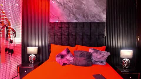 Danna  online show from March 6, 1:24 am