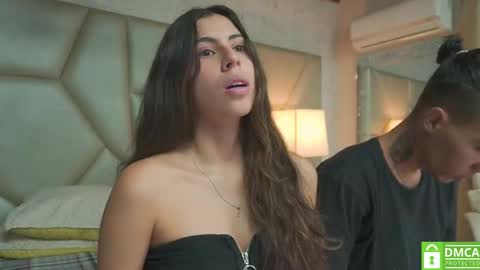 Snapshot of be_curiouss_ chatting on February 5, 11:59 am Helena Evan online show from February 5, 11:59 am