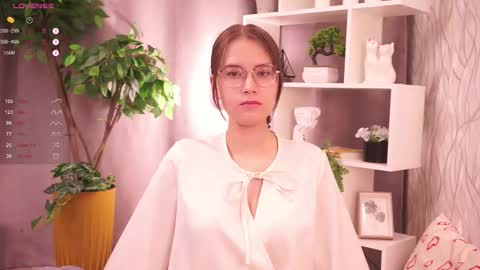 Snapshot of be_my_teacher chatting on September 28, 6:35 pm Emma online show from September 28, 6:35 pm