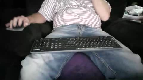 beachguy38 online show from November 9, 6:28 pm