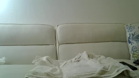 Beachlover39 online show from May 6, 2:40 am