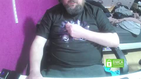 bear282667 online show from March 25, 7:53 pm