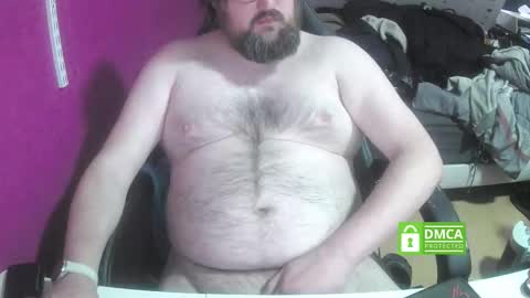 bear282667 online show from March 26, 11:49 am