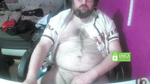 bear282667 online show from April 23, 6:43 pm
