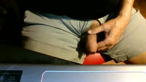 Bruno online show from October 6, 9:45 pm