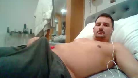 bearboudior online show from March 24, 12:32 pm