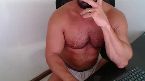 Beard Guy online show from May 5, 3:20 pm