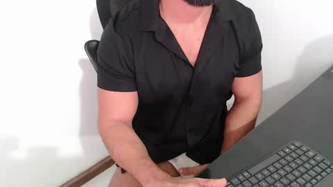 Beard Guy online show from May 7, 11:04 am
