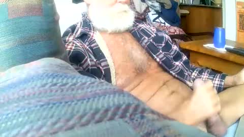 Snapshot of beardbushy chatting on January 26, 7:09 pm beardbushy online show from January 26, 7:09 pm