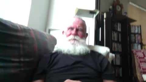 Snapshot of beardbushy chatting on September 27, 4:12 pm beardbushy online show from September 27, 4:12 pm