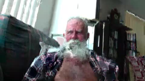 Snapshot of beardbushy chatting on July 31, 3:55 pm beardbushy online show from July 31, 3:55 pm