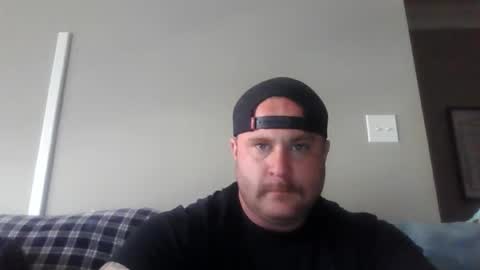 bearded4urpleasure online show from April 15, 9:26 pm
