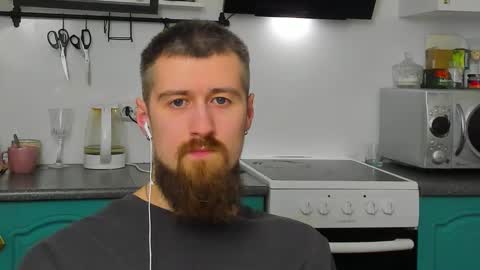 Snapshot of bearded_legend chatting on March 8, 2:59 am Zeus online show from March 8, 2:59 am