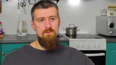 Snapshot of bearded_legend chatting on March 9, 6:34 pm Zeus online show from March 9, 6:34 pm