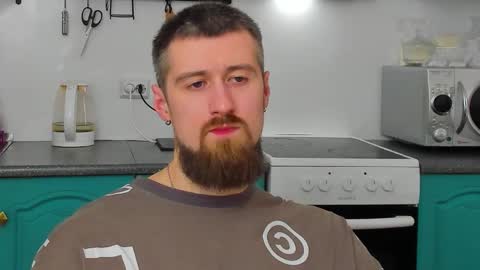 Snapshot of bearded_legend chatting on March 11, 9:26 am Zeus online show from March 11, 9:26 am