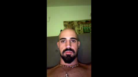 Snapshot of beardedbaldy_09 chatting on September 29, 4:23 pm Ask me online show from September 29, 4:23 pm