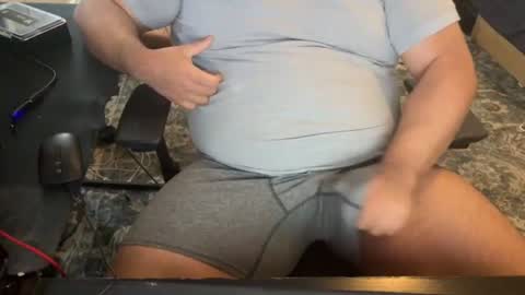 Snapshot of beardudeguy chatting on July 1, 3:45 pm beardudeguy online show from July 1, 3:45 pm