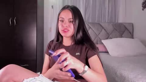 Snapshot of bearmel3 chatting on February 18, 10:03 pm MELANI online show from February 18, 10:03 pm