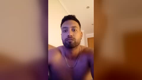 Snapshot of bearpapi858412 chatting on July 7, 9:41 pm bearpapi858412 online show from July 7, 9:41 pm