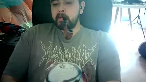 Snapshot of beartsmkr chatting on October 8, 4:59 pm beartsmkr online show from October 8, 4:59 pm