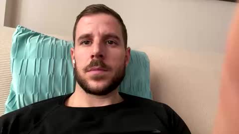 Snapshot of beastcumcam chatting on January 7, 2:19 pm beastcumcam online show from January 7, 2:19 pm