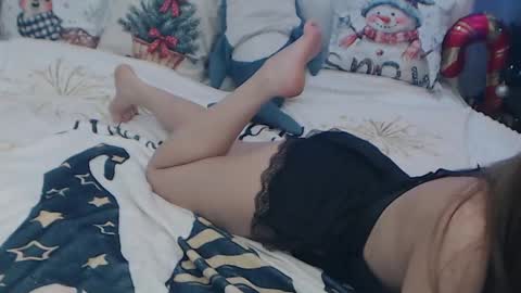 Snapshot of beataangel chatting on December 27, 9:00 pm beataangel online show from December 27, 9:00 pm