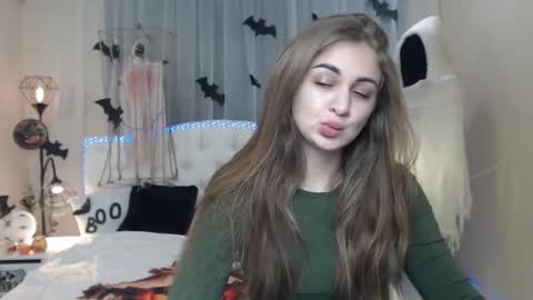 Snapshot of beataangel chatting on October 25, 7:05 am beataangel online show from October 25, 7:05 am