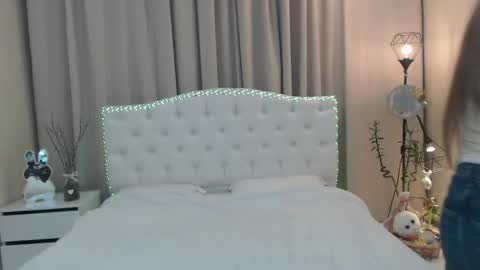 beataangel online show from April 1, 7:53 am