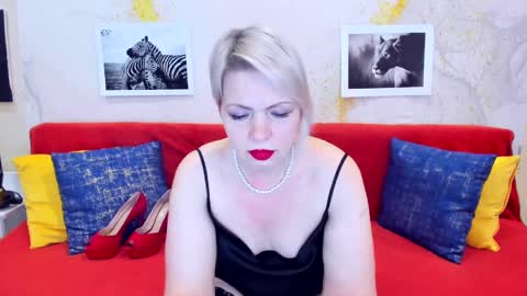 BeatifullHellen online show from March 7, 3:08 am