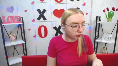 BeatriceFlyy online show from February 3, 9:19 am